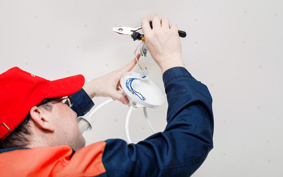 électricien de maintenance Troissereux
